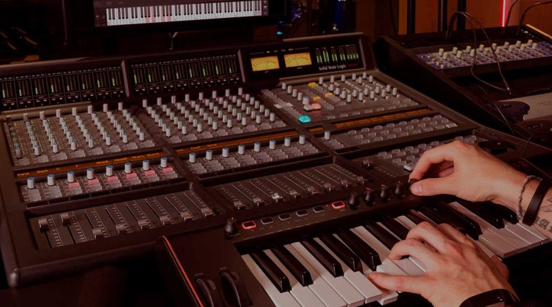 Total Studio 3 MAX incluye 124 productos y comprende todas las fases de la producción musical